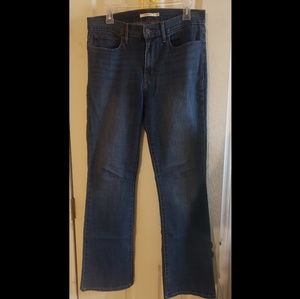 Levi's Slimming boot jeans